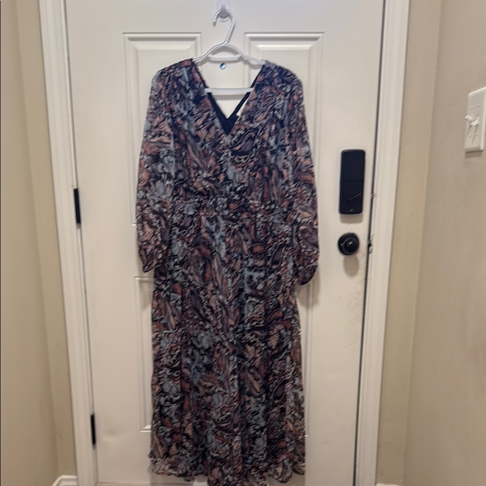 Chic Blue and Red V-Neck Long Sleeve Sundress